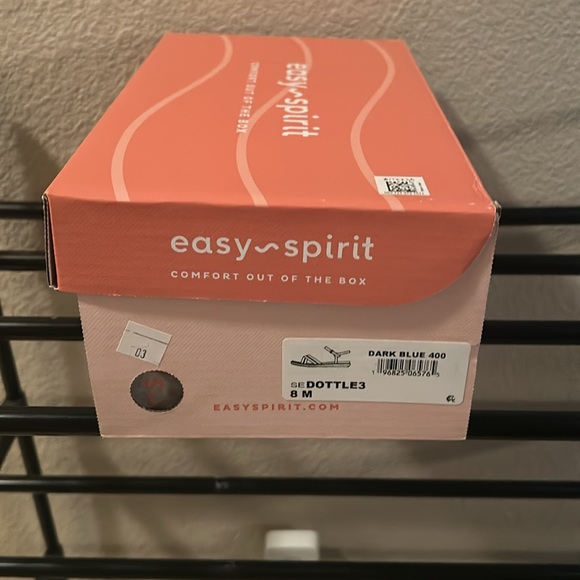 Woman’s comfort sandal - Velcro closure - Picture 9 of 10